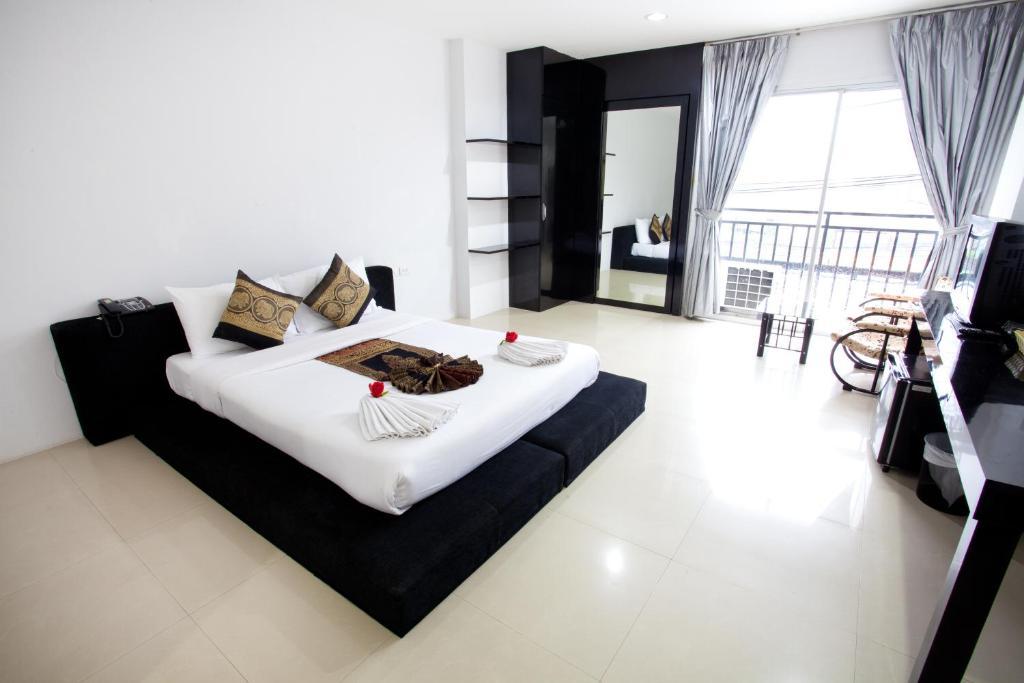 Lars-Lita Residence Patong Номер фото