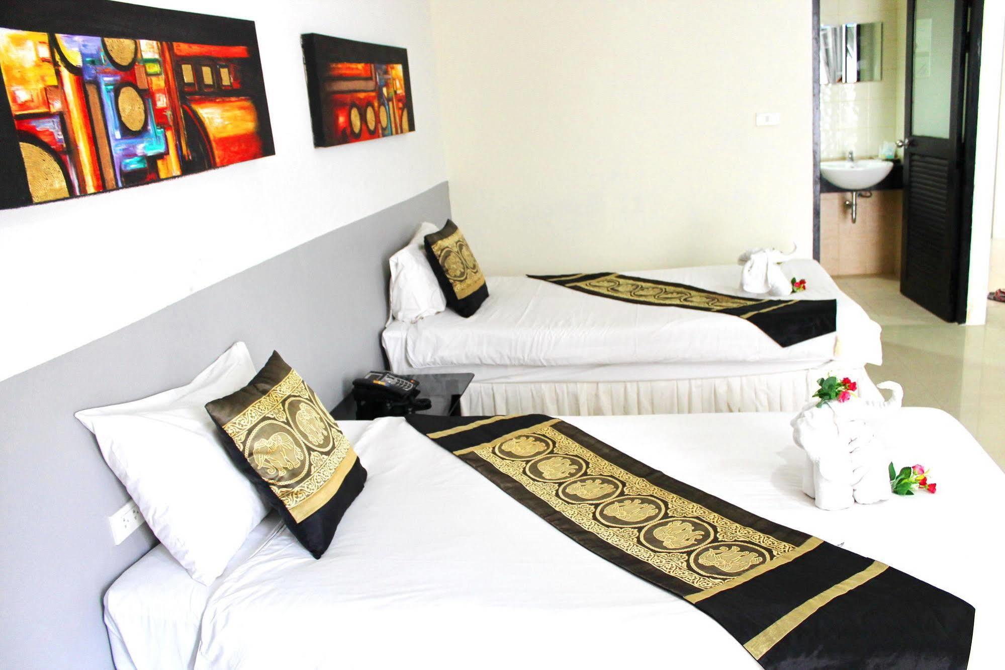 Lars-Lita Residence Patong Экстерьер фото